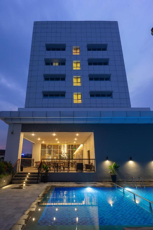 Hotel Santika Pasir Koja Bandung Ngoại thất bức ảnh